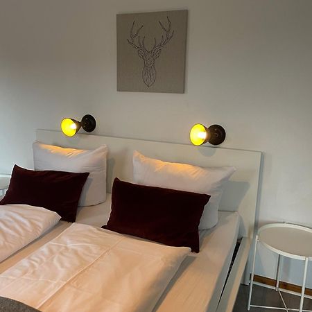 Peters Aparthotel กอสลาร์ ภายนอก รูปภาพ