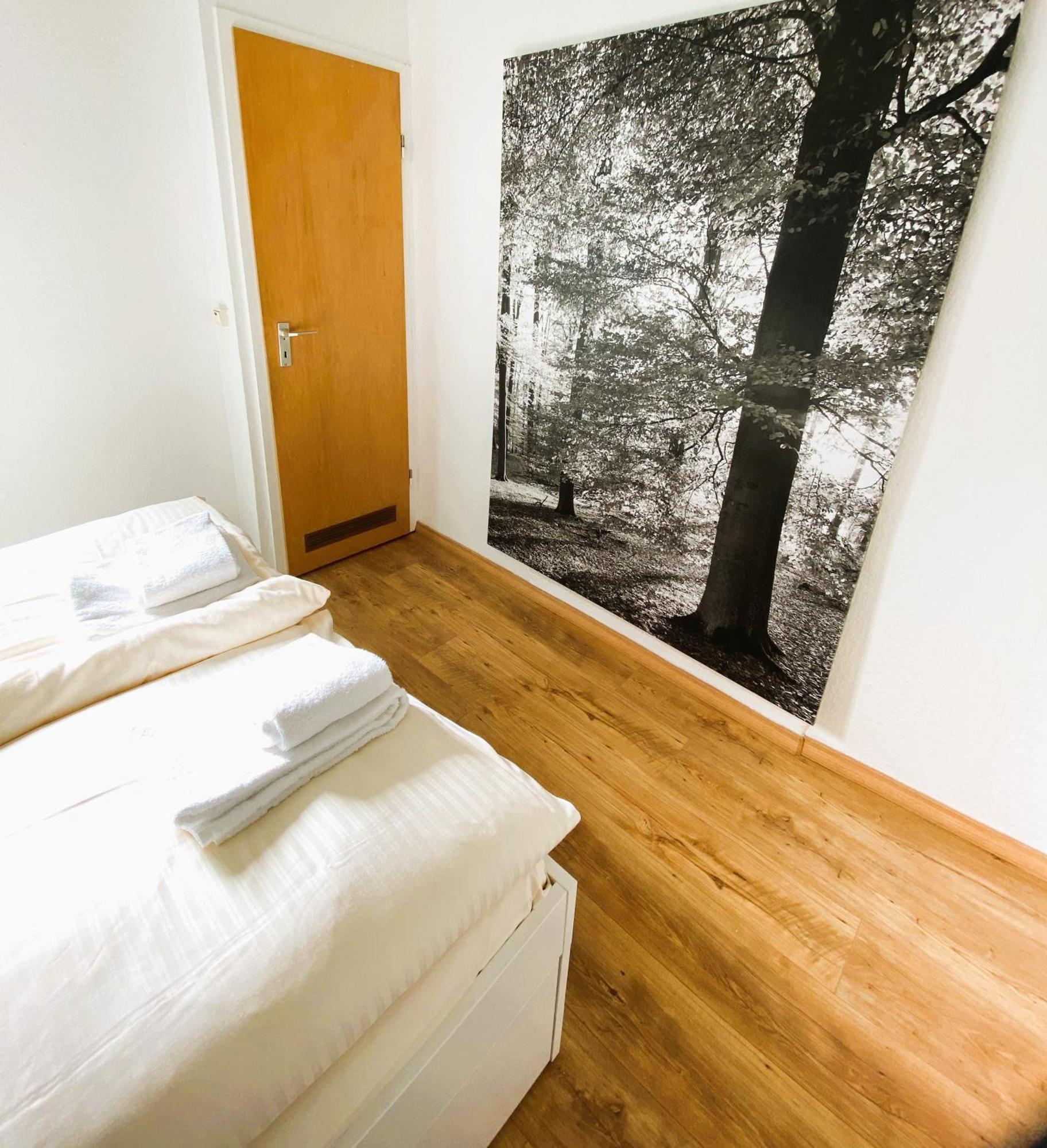 Peters Aparthotel กอสลาร์ ภายนอก รูปภาพ